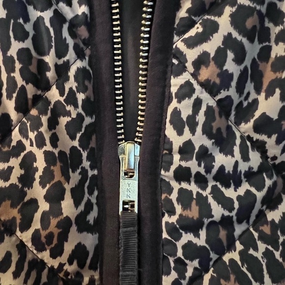 𝅺j Crew Leopard Full Zip Vest Size Small - Picture 6 of 7